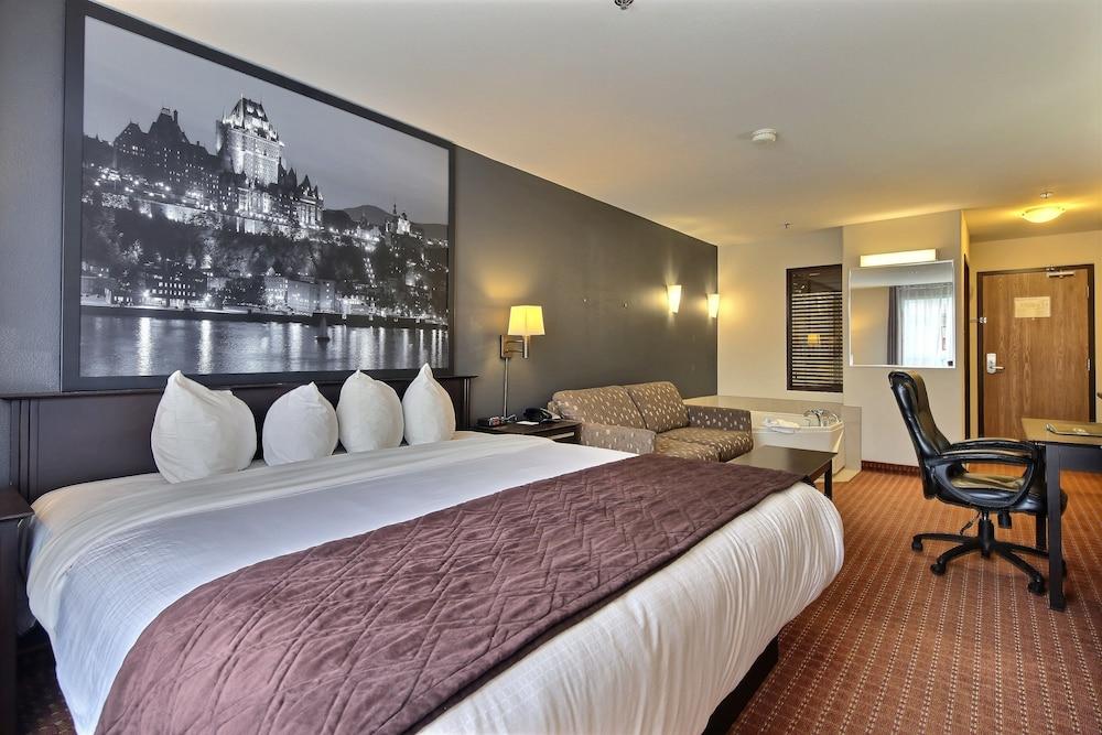 Super 8 By Wyndham Quebec City Exterior photo