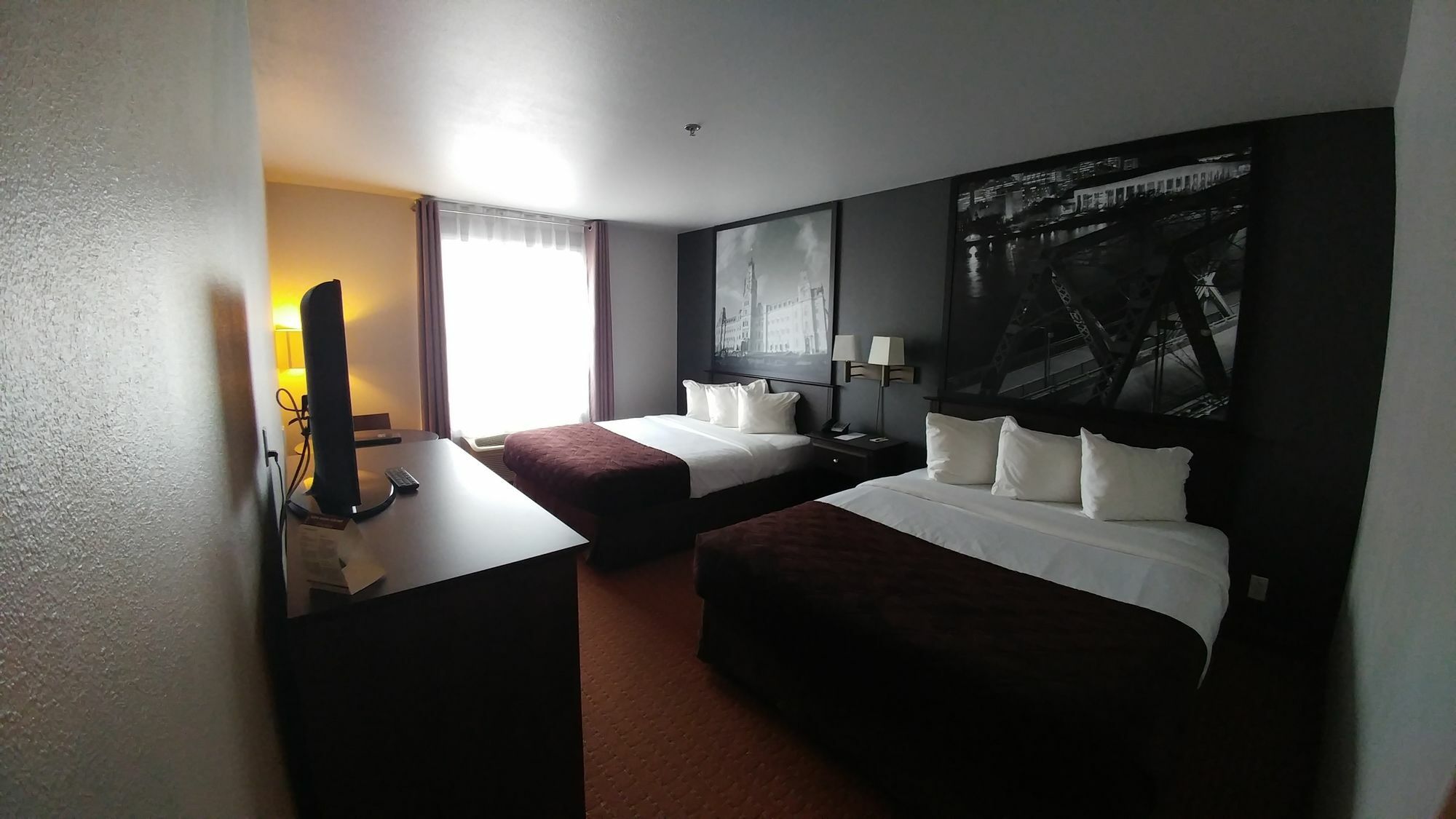 Super 8 By Wyndham Quebec City Exterior photo